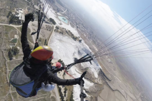 Tandem Paragliding Experience in Pamukkale 
